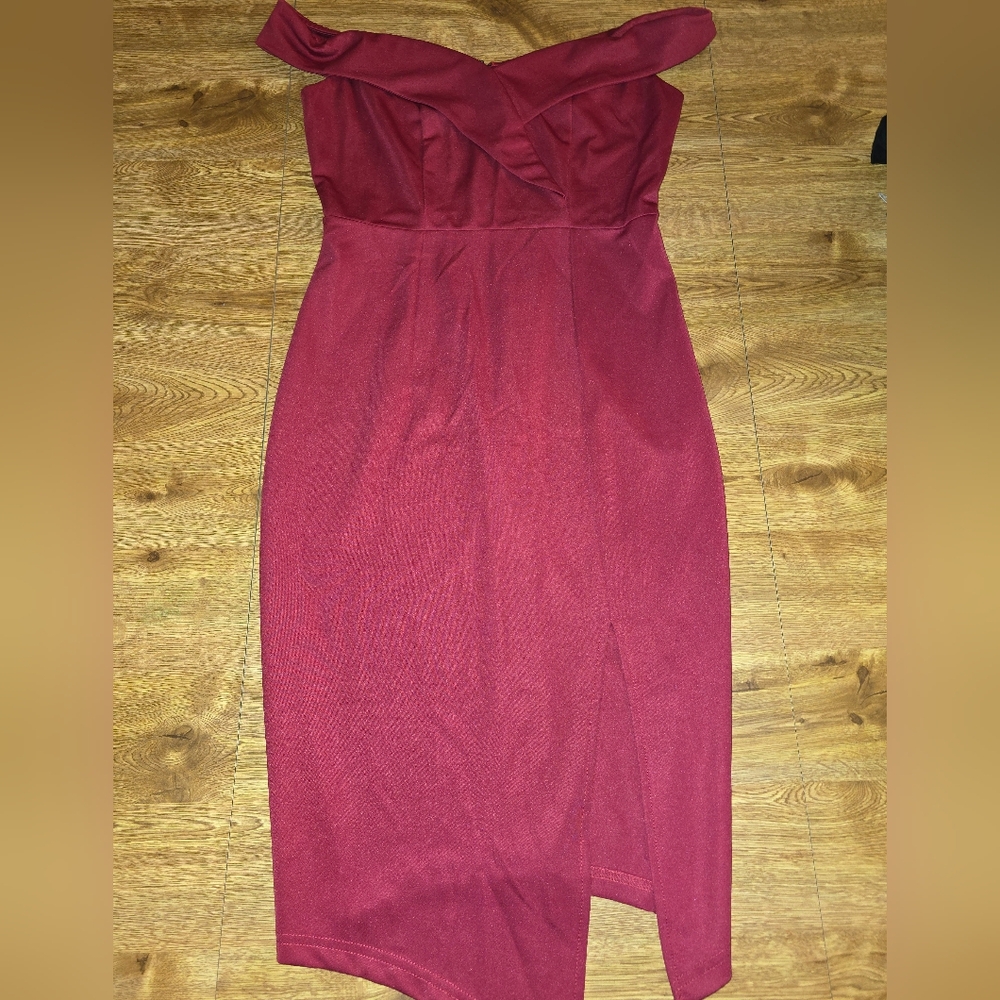 Fitted off shoulder dress